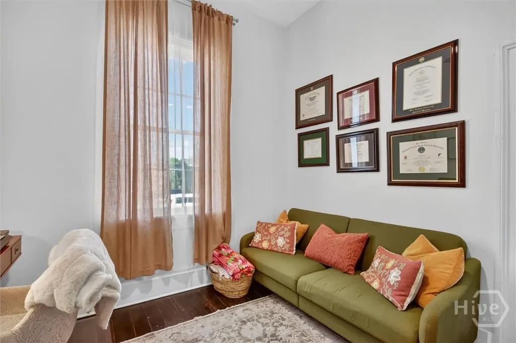 214 W Duffy Street Savannah GA 31401