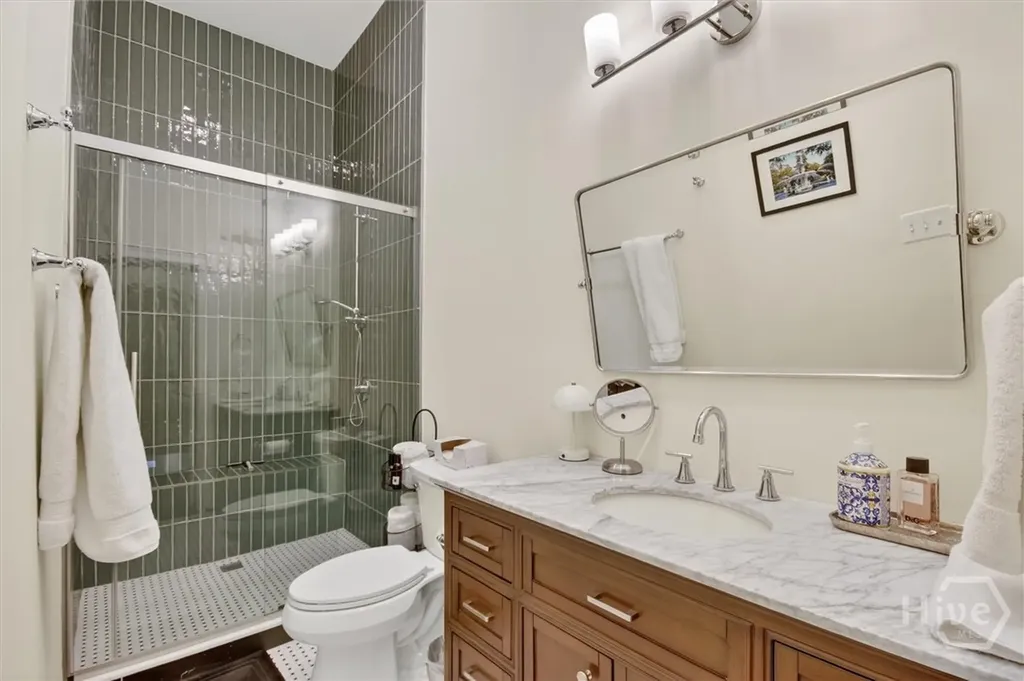 214 W Duffy Street Savannah GA 31401