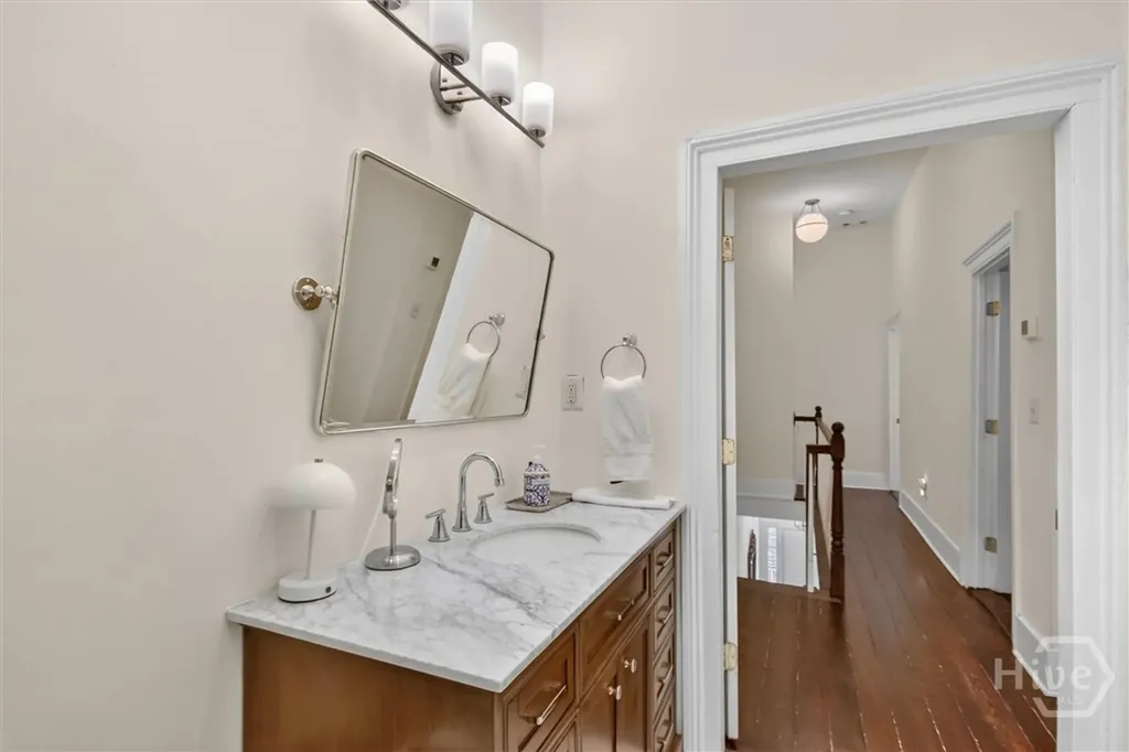 214 W Duffy Street Savannah GA 31401