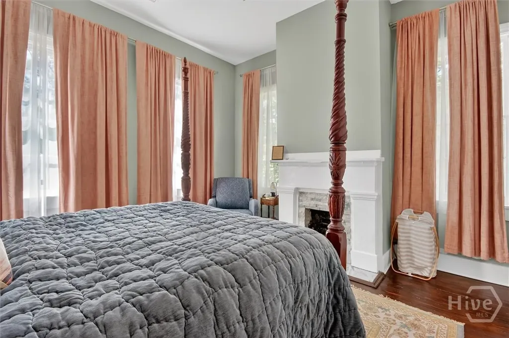 214 W Duffy Street Savannah GA 31401