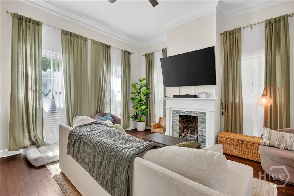 214 W Duffy Street Savannah GA 31401