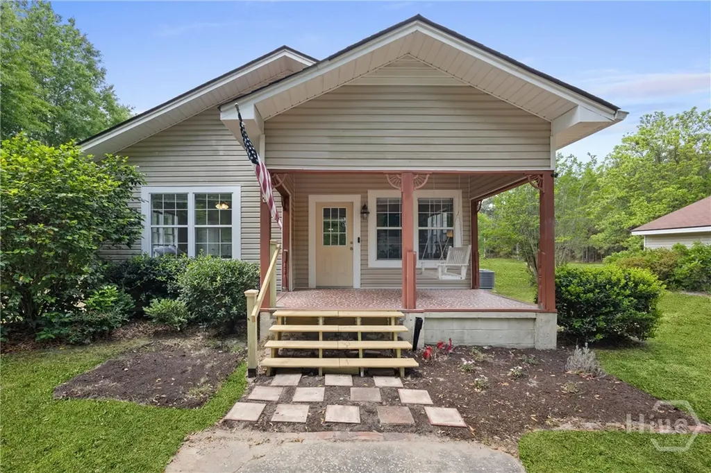 39 Darwel Long Road NE Ludowici GA 31316