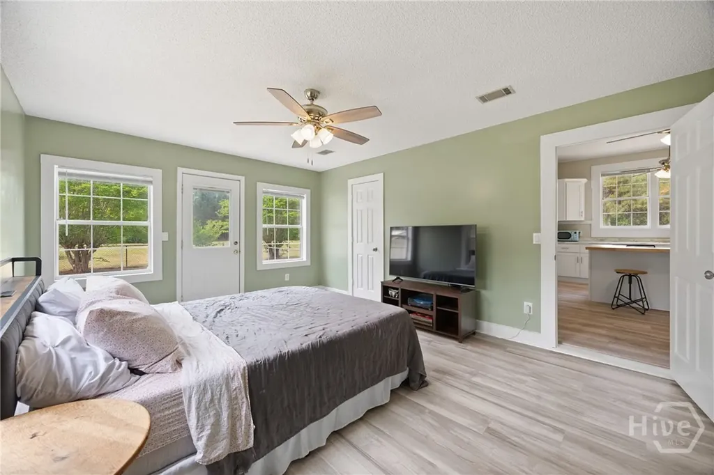 39 Darwel Long Road NE Ludowici GA 31316