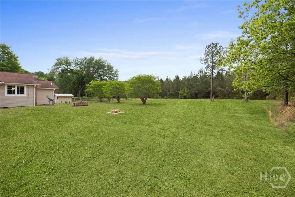 39 Darwel Long Road NE Ludowici GA 31316