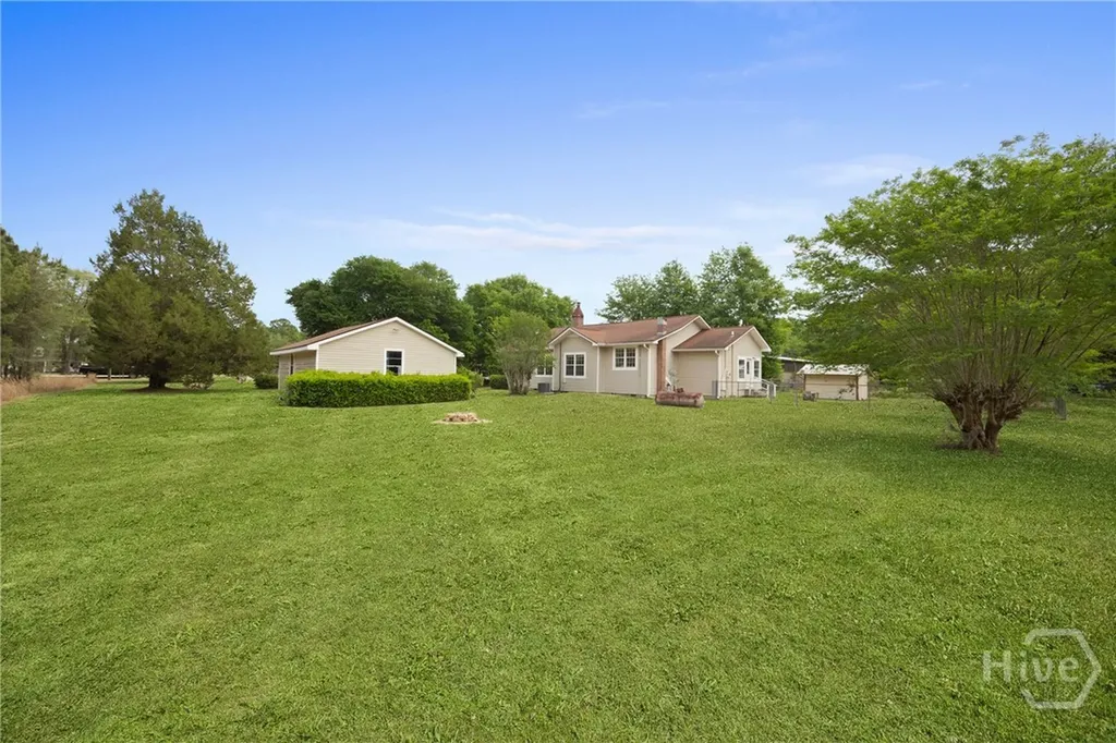 39 Darwel Long Road NE Ludowici GA 31316