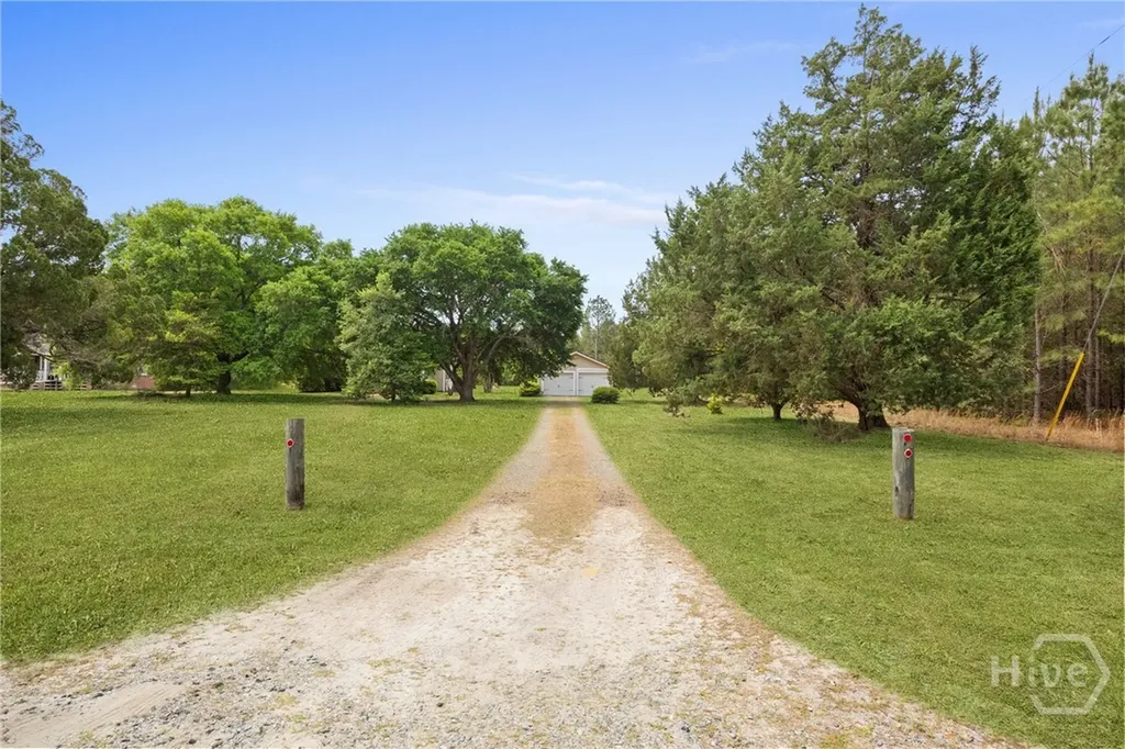 39 Darwel Long Road NE Ludowici GA 31316