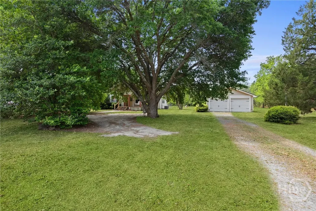 39 Darwel Long Road NE Ludowici GA 31316