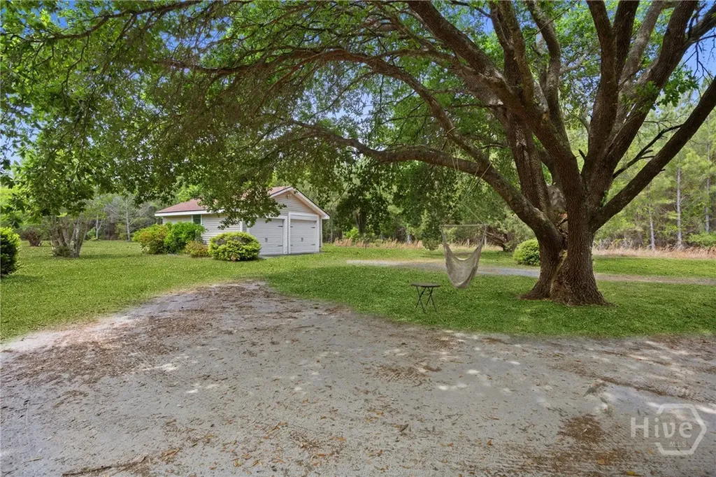 39 Darwel Long Road NE Ludowici GA 31316