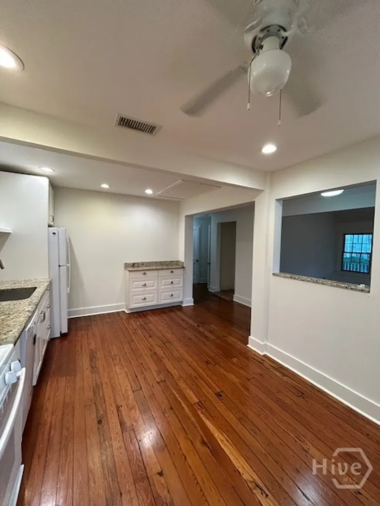 613 Habersham Street Savannah GA 31401