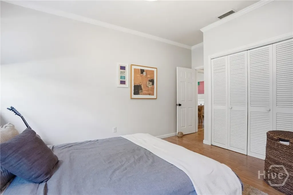 404 E 51st Street Savannah GA 31405