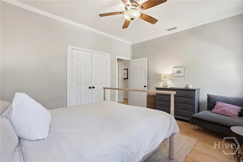 404 E 51st Street Savannah GA 31405