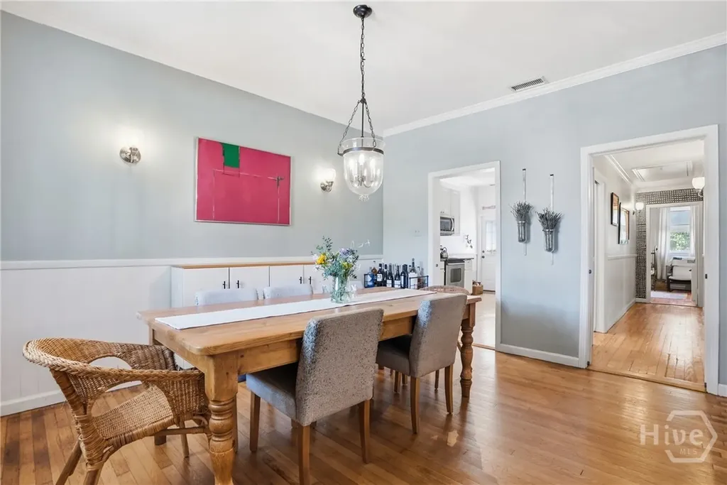 404 E 51st Street Savannah GA 31405