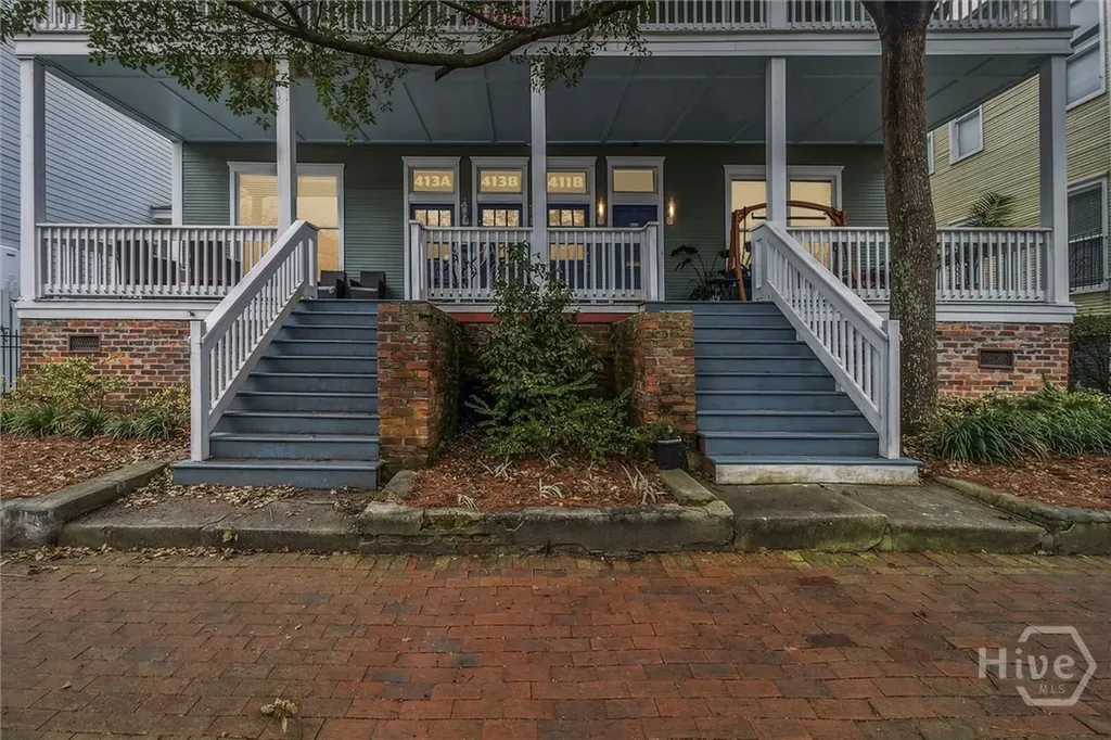 413 E Waldburg Street Savannah GA 31401