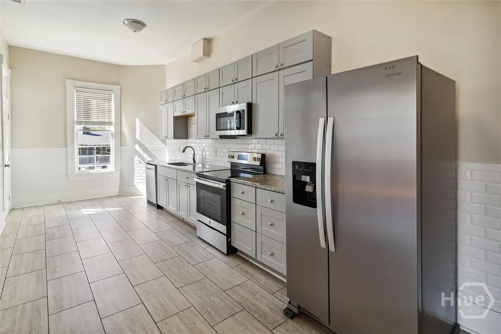 413 E Waldburg Street Savannah GA 31401