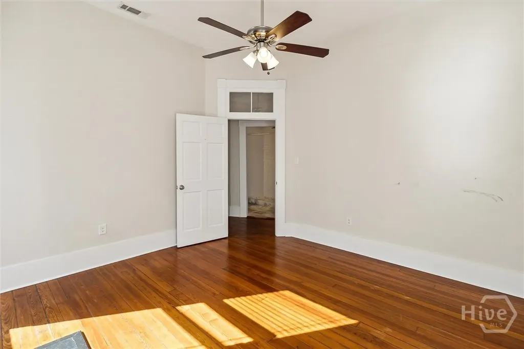 413 E Waldburg Street Savannah GA 31401
