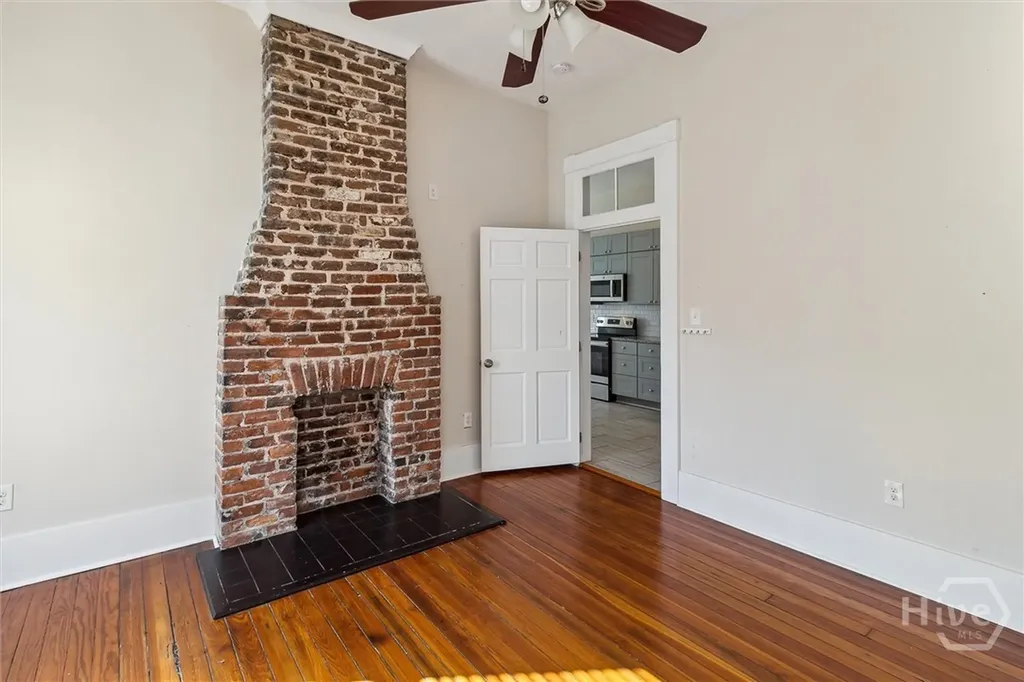 413 E Waldburg Street Savannah GA 31401