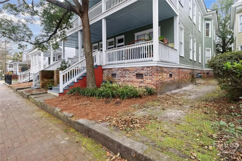 413 E Waldburg Street Savannah GA 31401