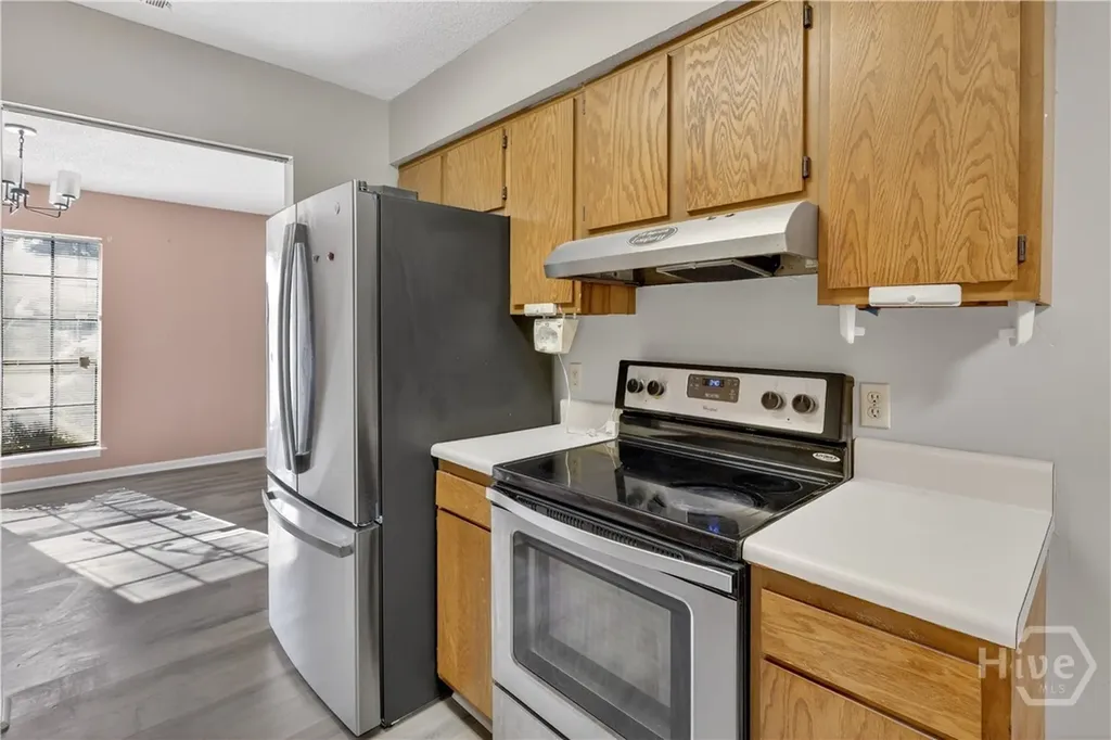 6 N Nicholson Circle Savannah GA 31419