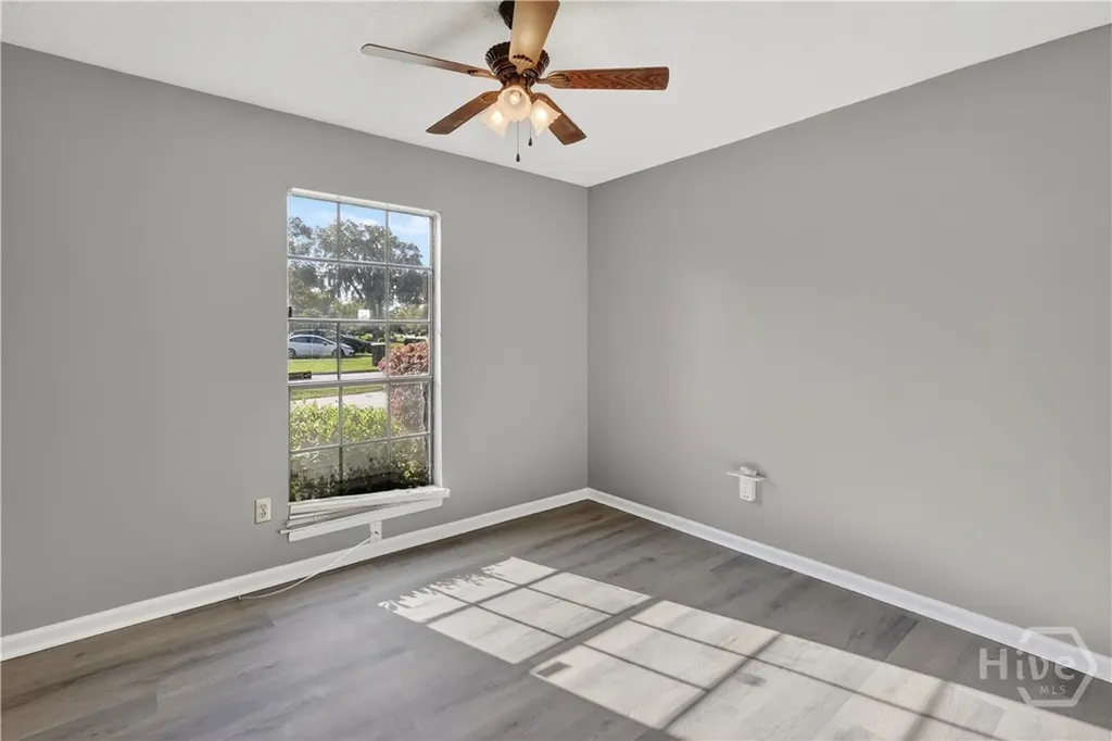 6 N Nicholson Circle Savannah GA 31419