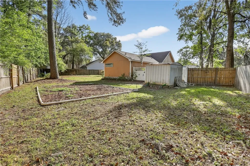 6 N Nicholson Circle Savannah GA 31419