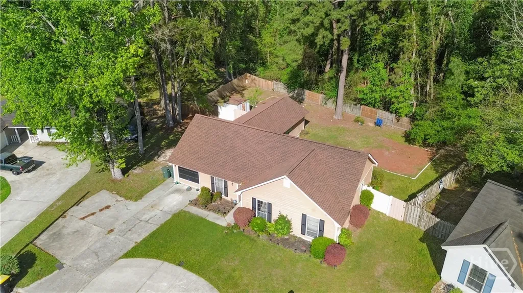6 N Nicholson Circle Savannah GA 31419