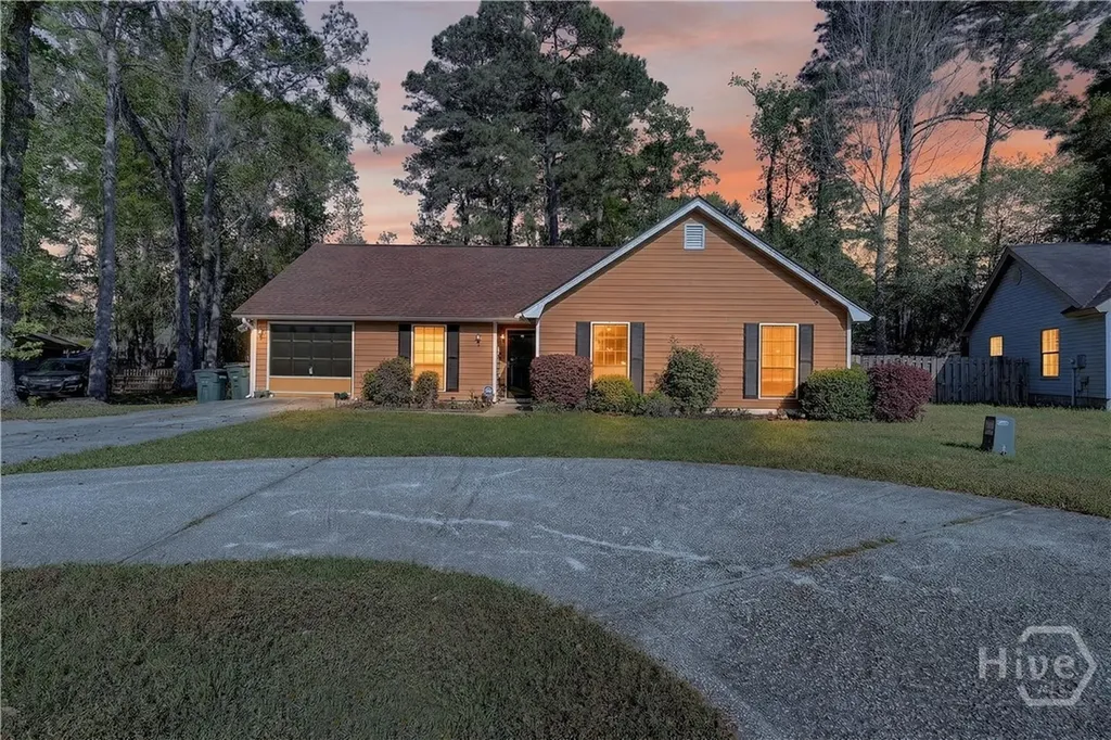 6 N Nicholson Circle Savannah GA 31419