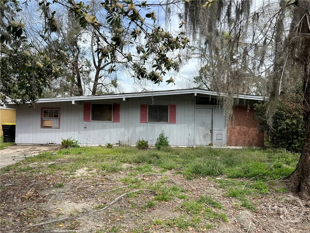 210 Croatan Street Savannah GA 31406