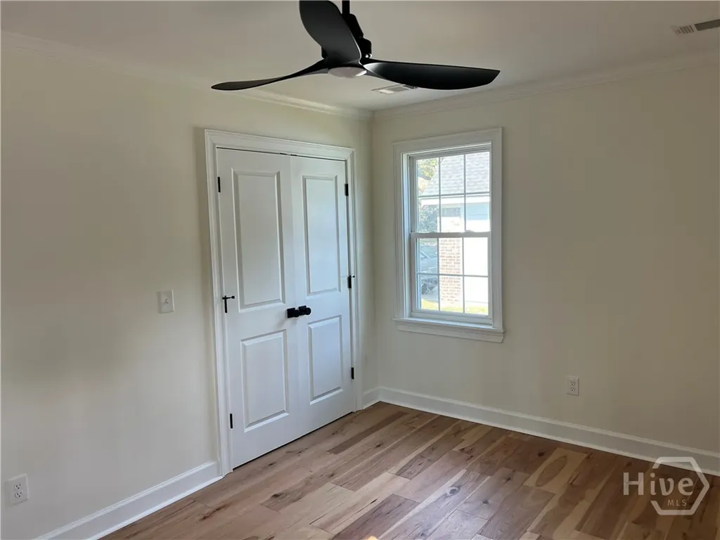 233 E Derenne Avenue Savannah GA 31405
