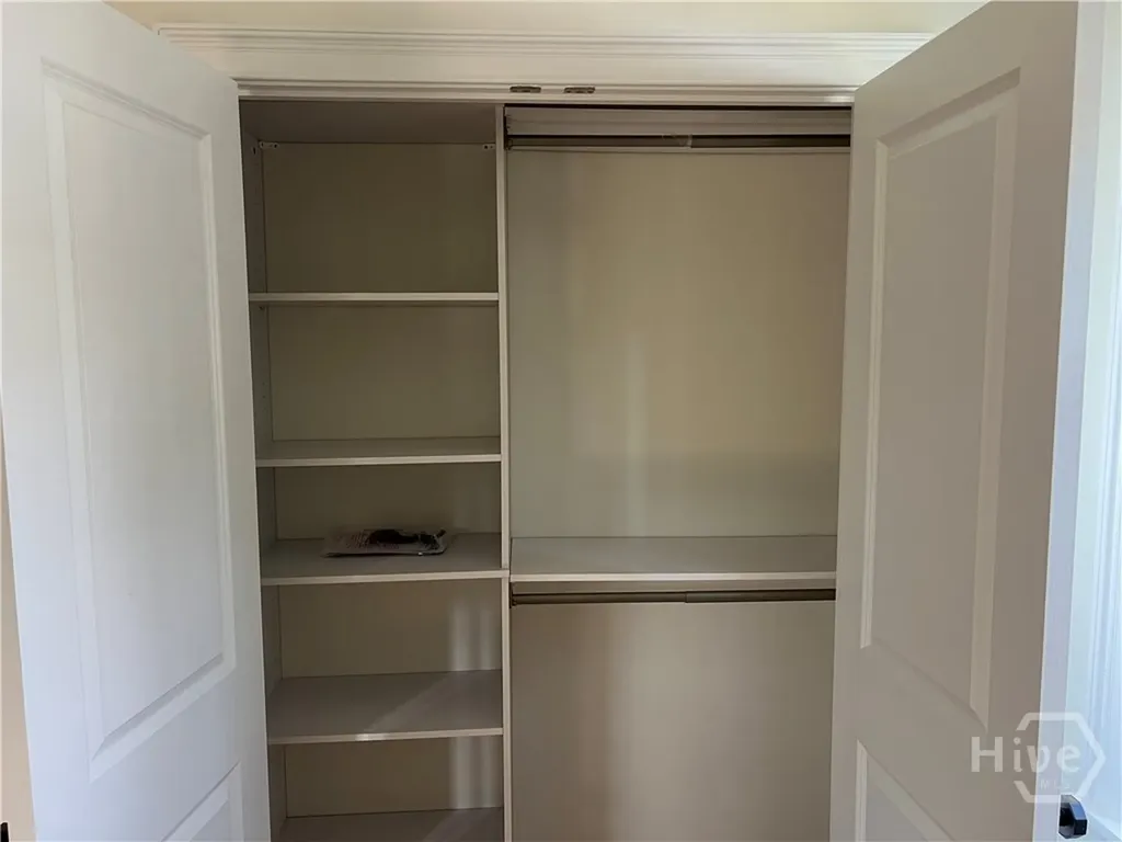 233 E Derenne Avenue Savannah GA 31405