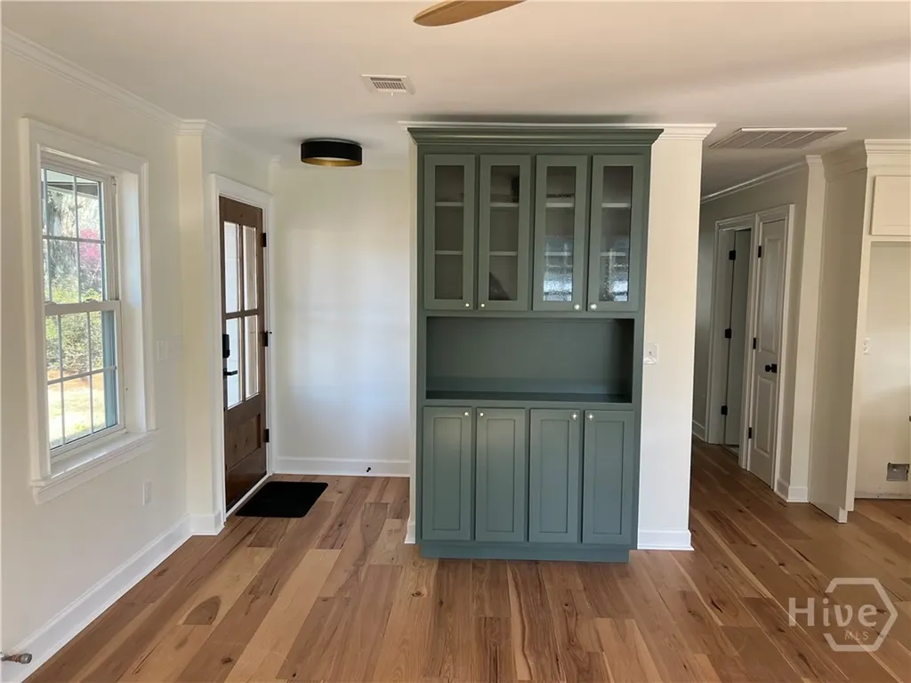 233 E Derenne Avenue Savannah GA 31405