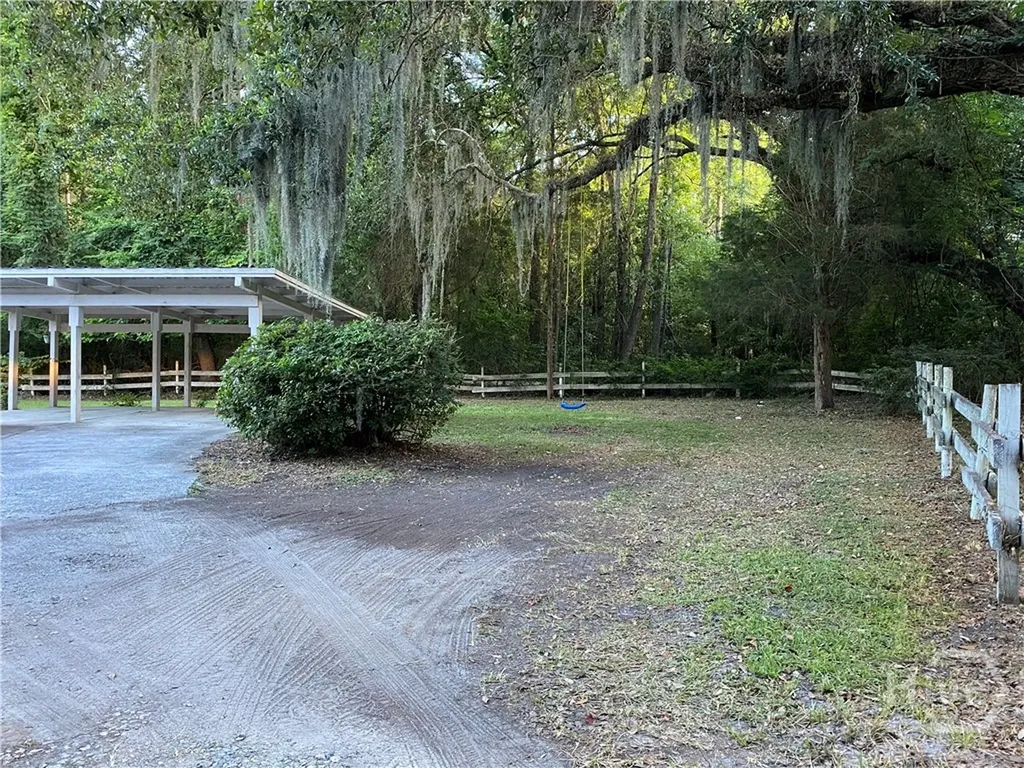 8620 Ferguson Avenue Savannah GA 31406