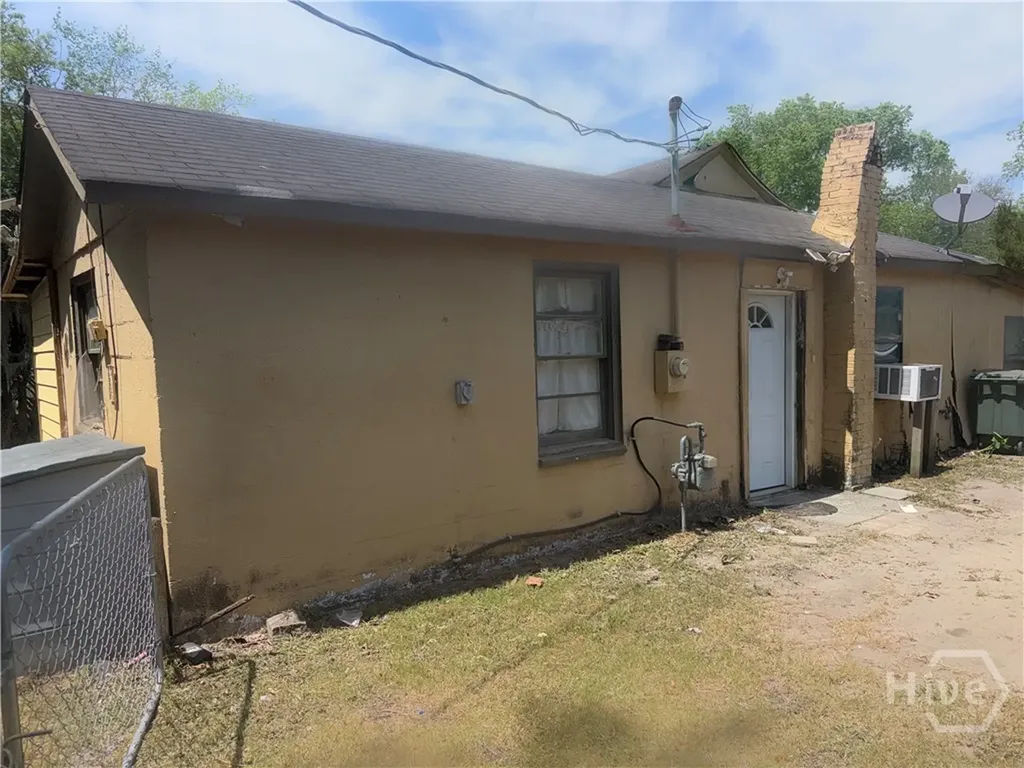 2411 New York Avenue Savannah GA 31404