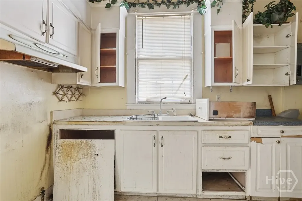 630 E 40th Street Savannah GA 31401