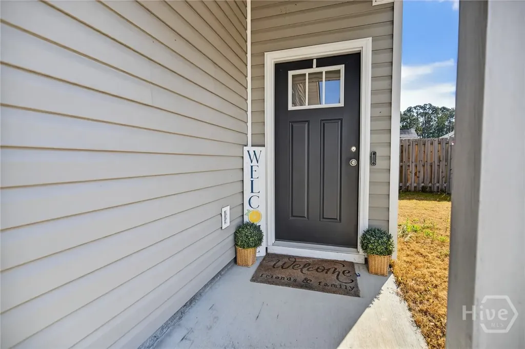 1282 Grayson Hinesville GA 31313