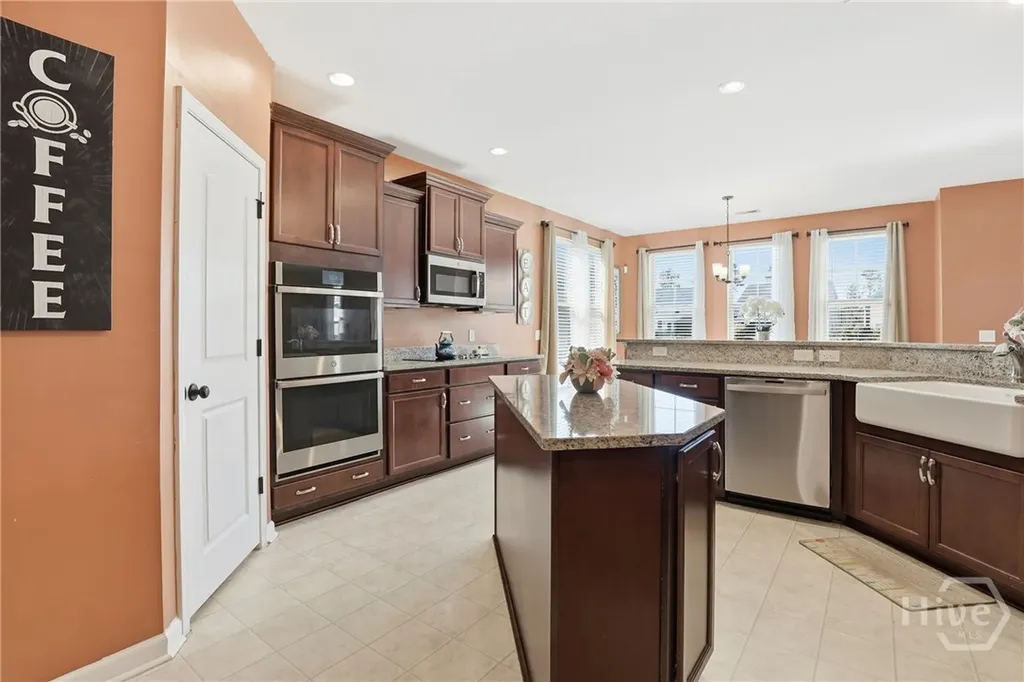 88 Winslow Circle Savannah GA 31407