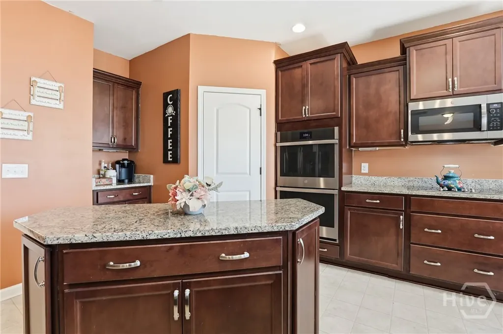 88 Winslow Circle Savannah GA 31407