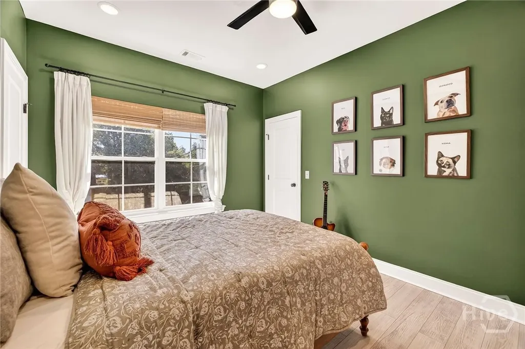 1306 E Waldburg Street Savannah GA 31404