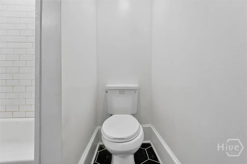 1605 Grove Street Savannah GA 31401