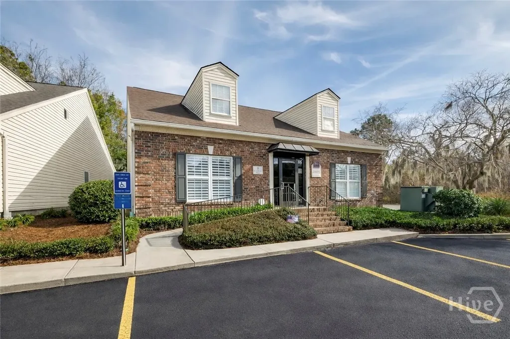 8 Commerce Place Savannah GA 31406