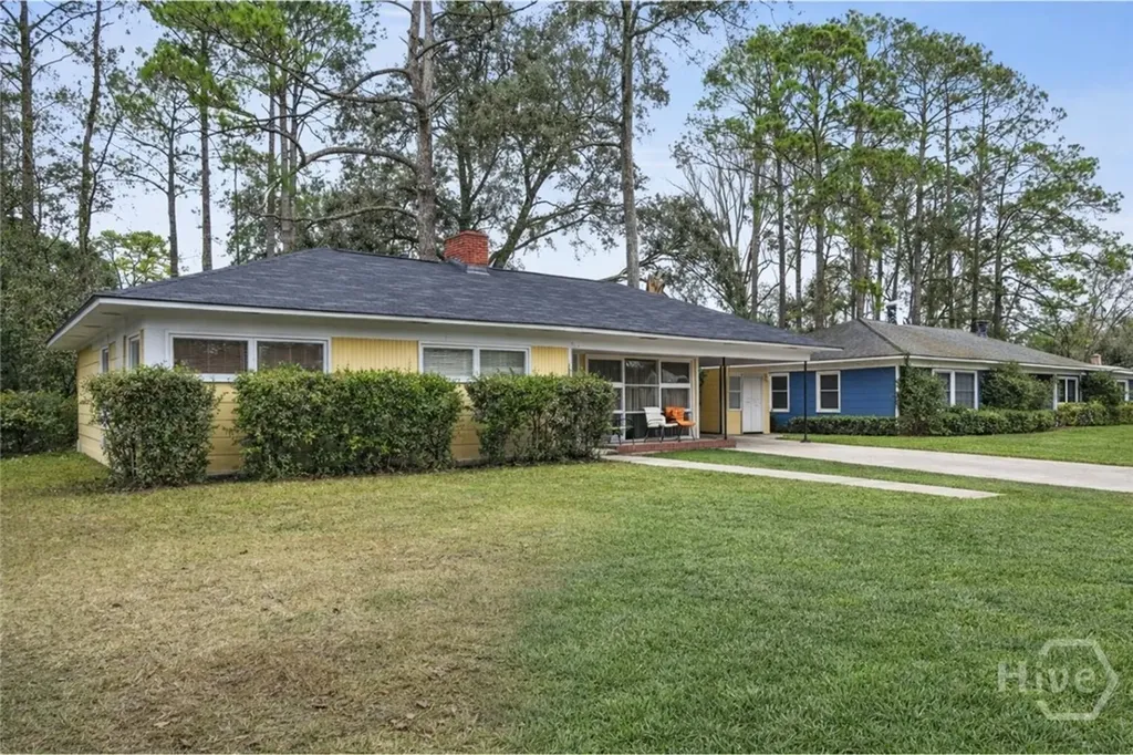 2348 Toussaint Avenue Savannah GA 31404