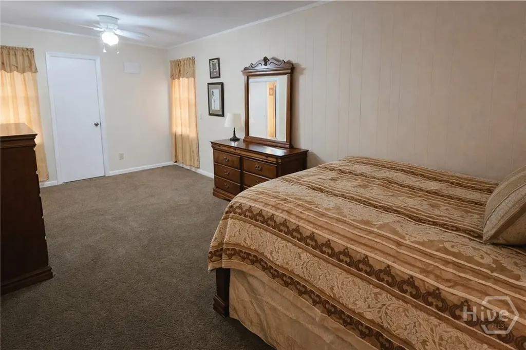 2348 Toussaint Avenue Savannah GA 31404
