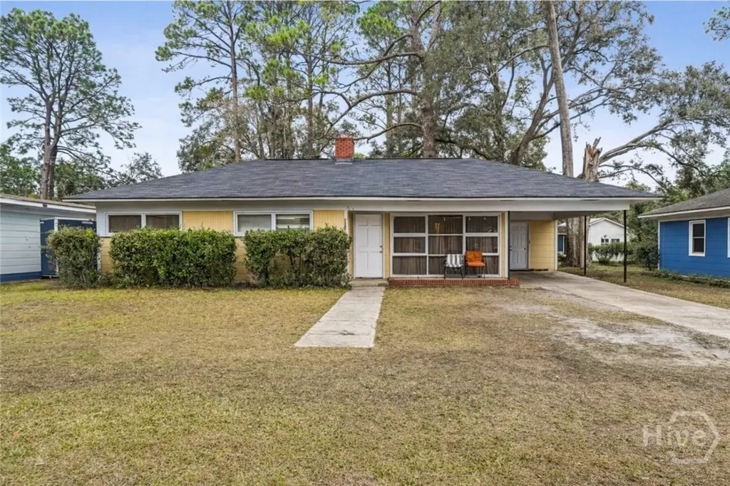 2348 Toussaint Avenue Savannah GA 31404