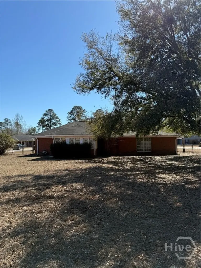 479 Mccumber Drive Allenhurst GA 31301