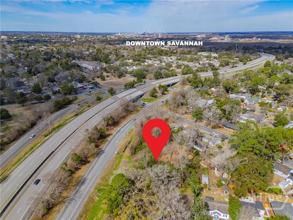 1827 Mccormick Street Savannah GA 31404