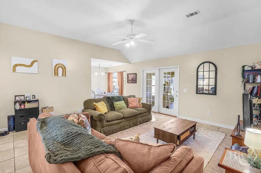 25 Escapade Lane Savannah GA 31405