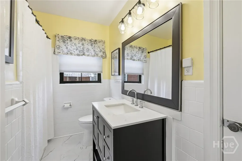 719 E 55th Street Savannah GA 31405
