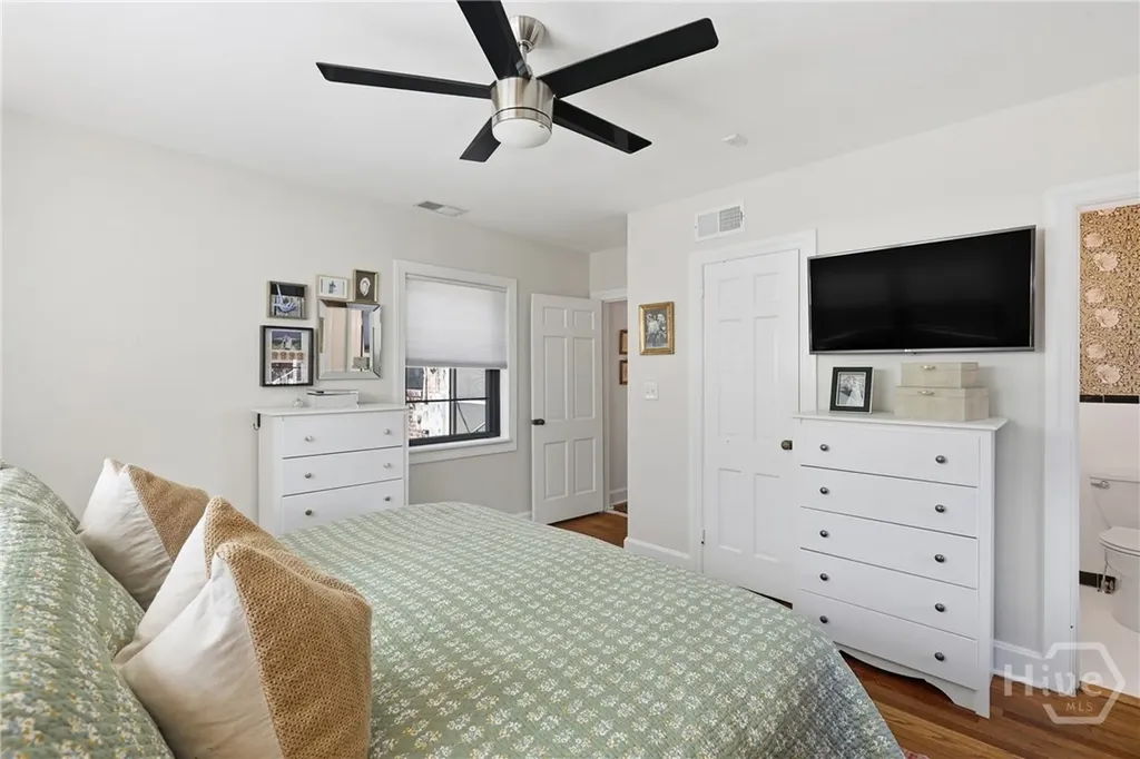 719 E 55th Street Savannah GA 31405
