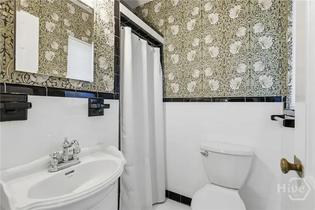 719 E 55th Street Savannah GA 31405