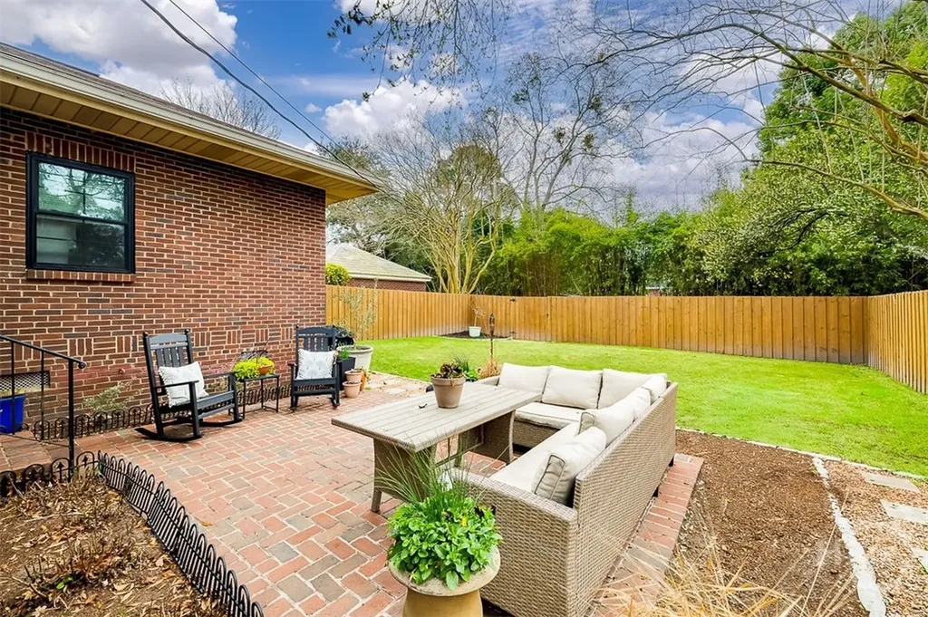 719 E 55th Street Savannah GA 31405