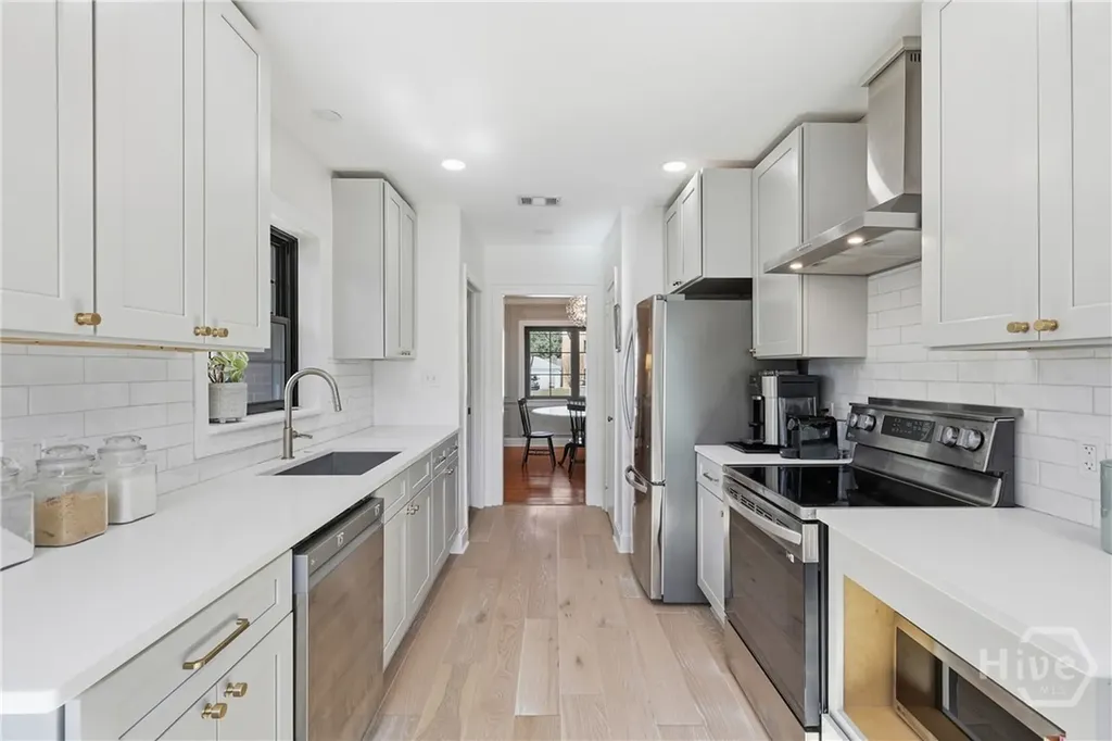719 E 55th Street Savannah GA 31405
